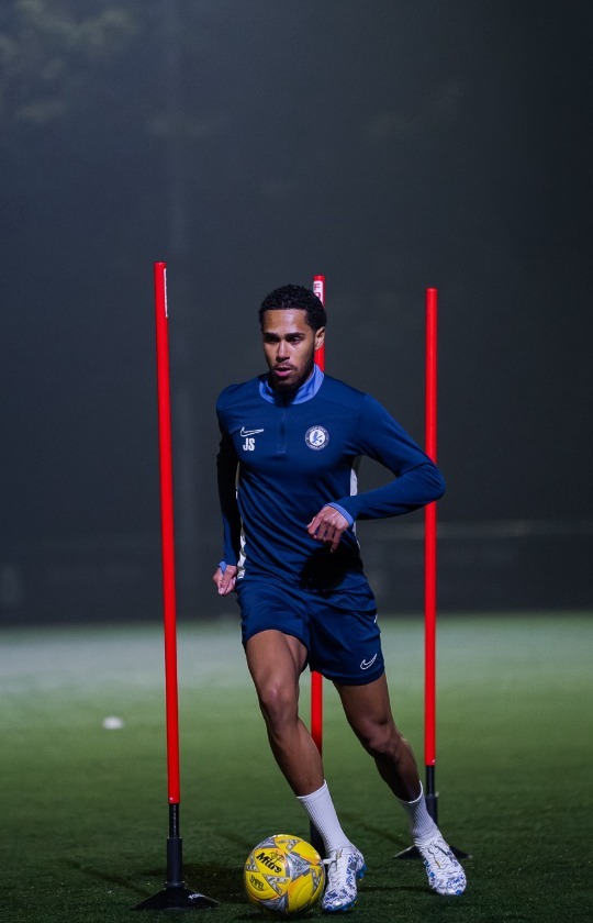 Coached By A Full-Time Footballer: Inside Our U13 & U14 Sessions